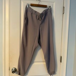 On the fly joggers (woven)